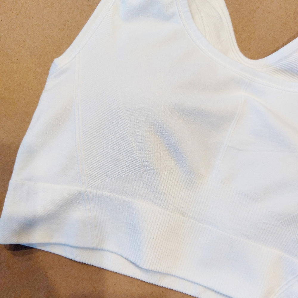 All In Motion White Raceback Medium Support Sports Athletc Bra XS Womens - Picture 6 of 8